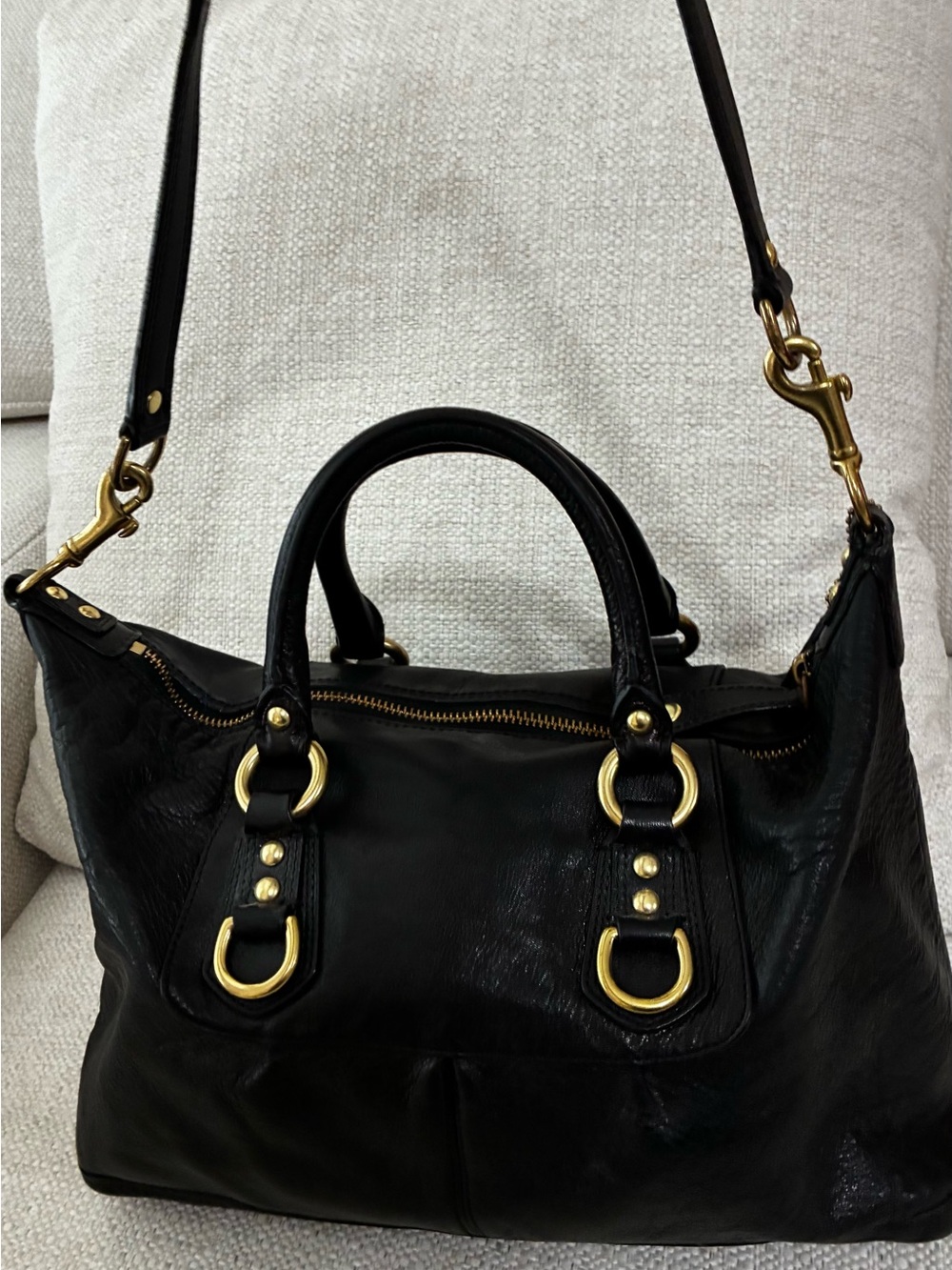 Coach EUC Madison Sabrina Black Leather Shoulder Satchel with Gold Hardware - Picture 2 of 16